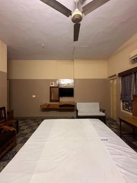 Hotel Sri Krishna Residency Vellore Exterior foto